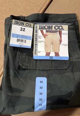Iron Co Men's Stretch Cargo Shorts, Jungle Camo, Size 32